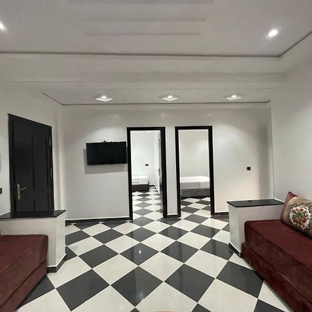 Dina Apartments ฟนิเด็ค ภายนอก รูปภาพ