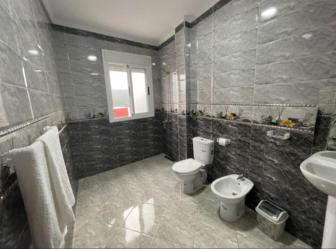 Dina Apartments ฟนิเด็ค ภายนอก รูปภาพ