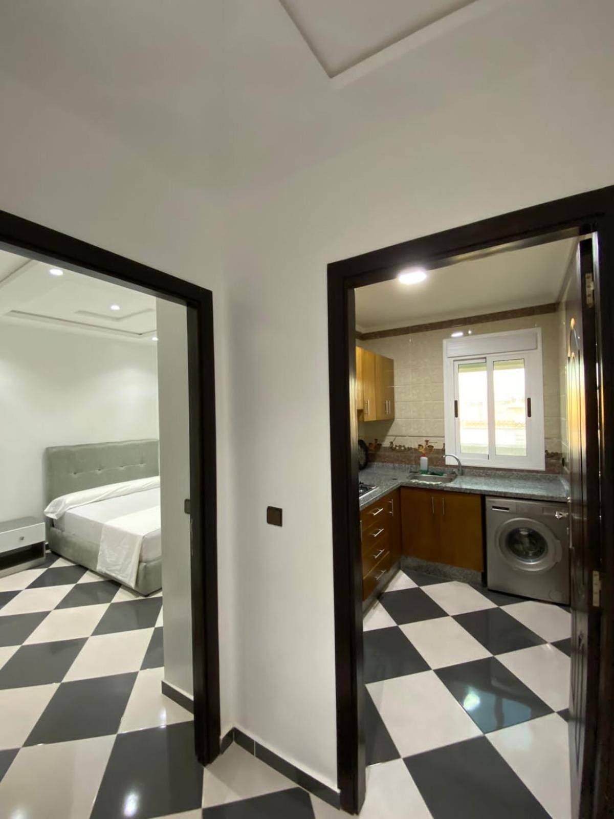 Dina Apartments ฟนิเด็ค ภายนอก รูปภาพ