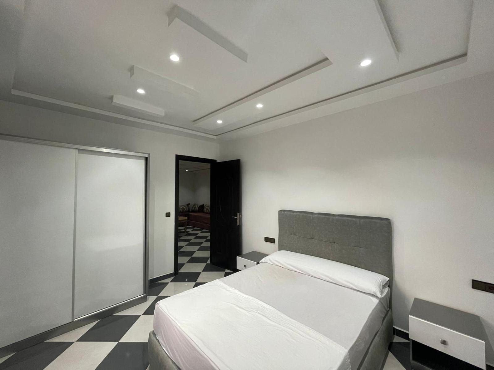 Dina Apartments ฟนิเด็ค ภายนอก รูปภาพ