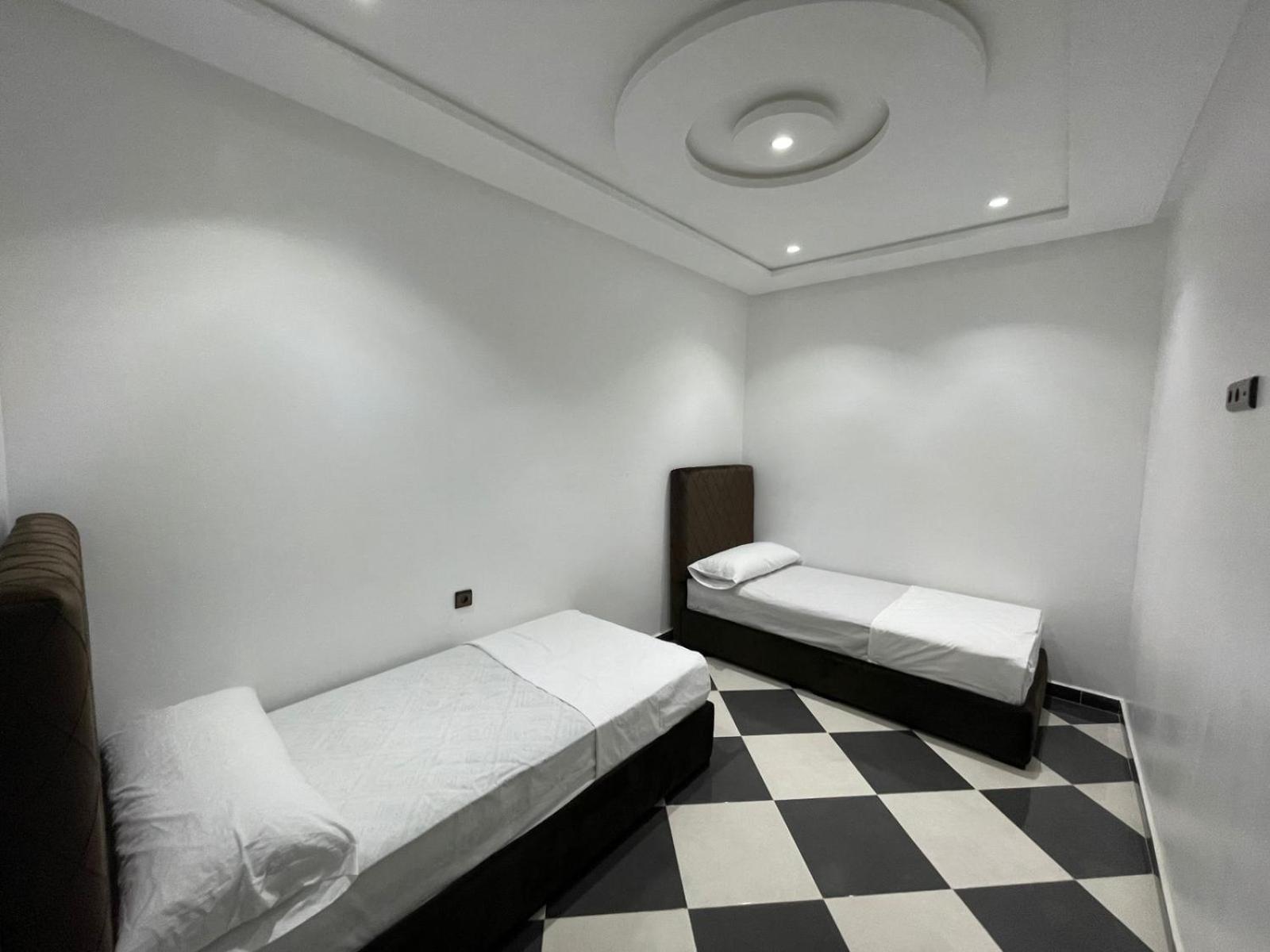 Dina Apartments ฟนิเด็ค ภายนอก รูปภาพ