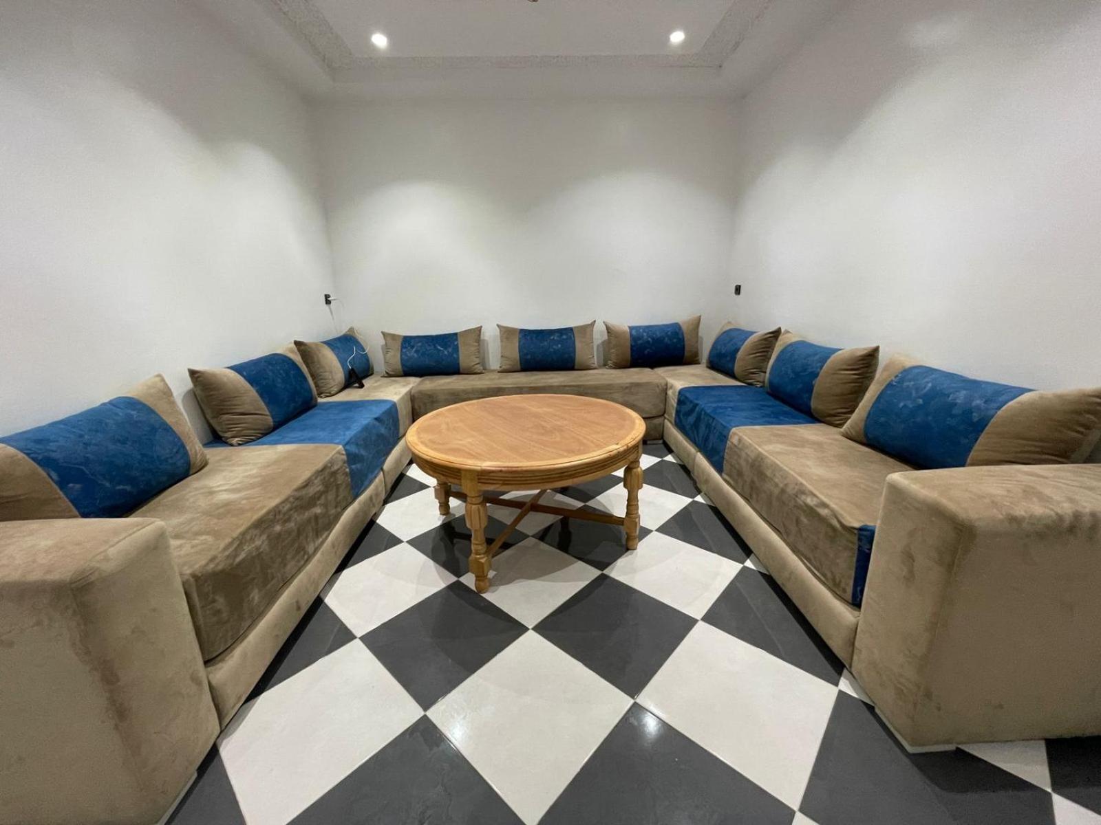 Dina Apartments ฟนิเด็ค ภายนอก รูปภาพ